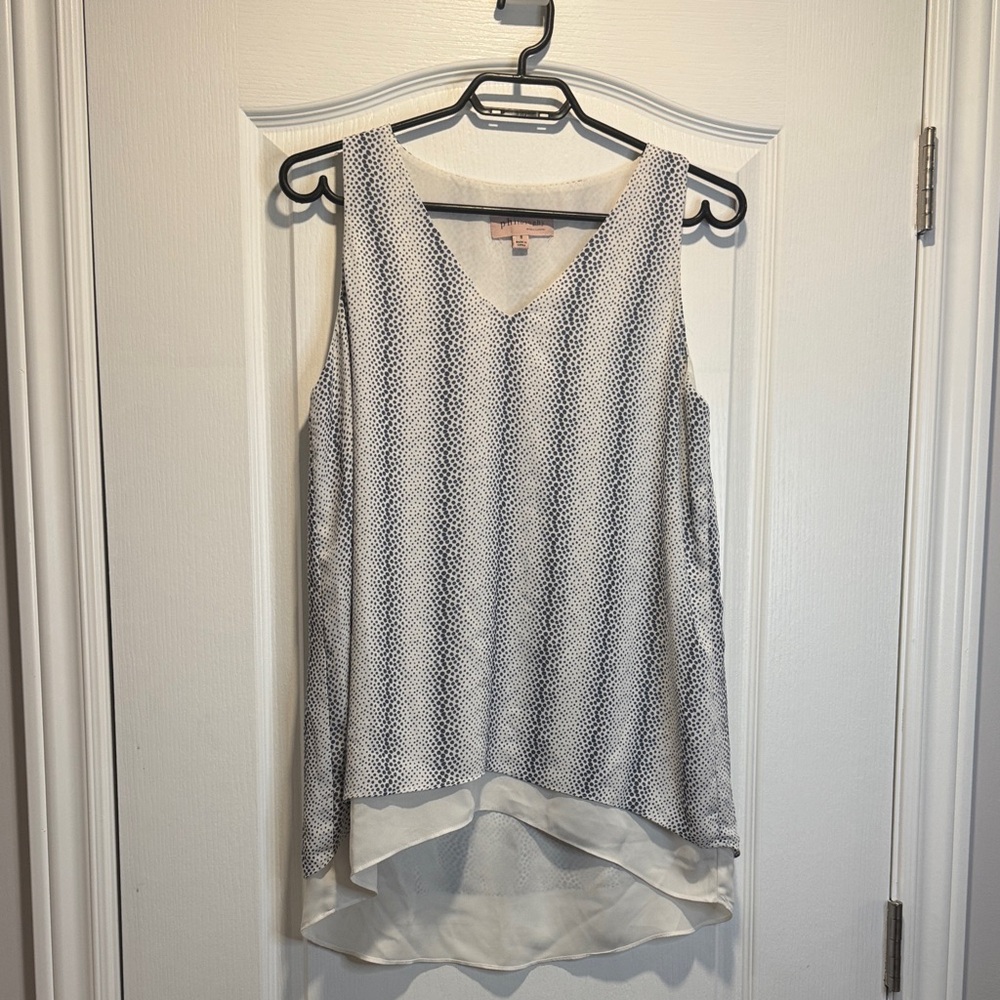 94-Philosophy Size Small Womens V Neck Sleeveless High Low patterned Blouse